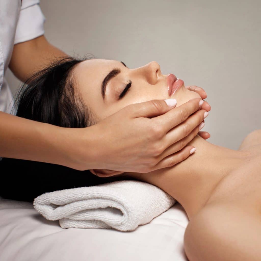 Formule Complète EVJF EVG : Hammam, Gommage, Massage balinais